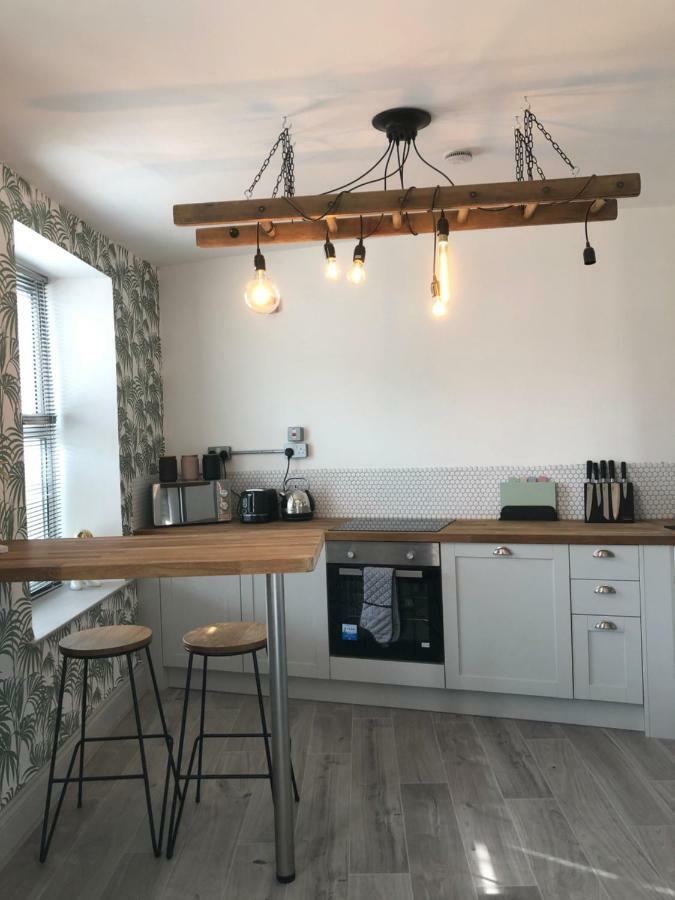 High St. Hideout Apartamento Caernarfon Exterior foto